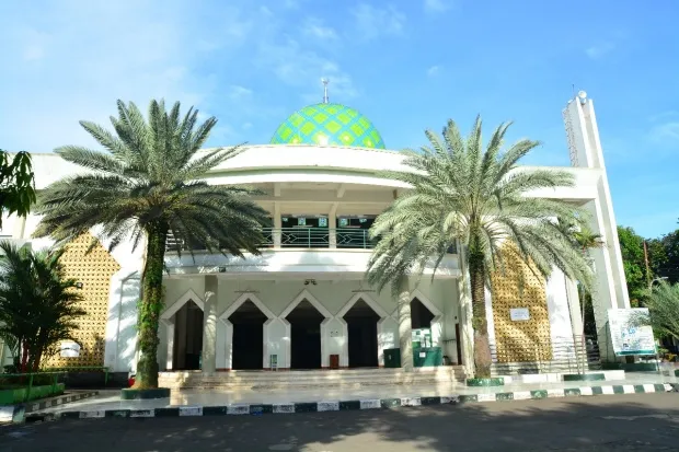 Masjid Darunnajah: Tempat Beristirahat yang Ramah Pemudik di Cilacap